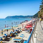 Apartment Ca Di Mamma Hillside - Happy Alassio
